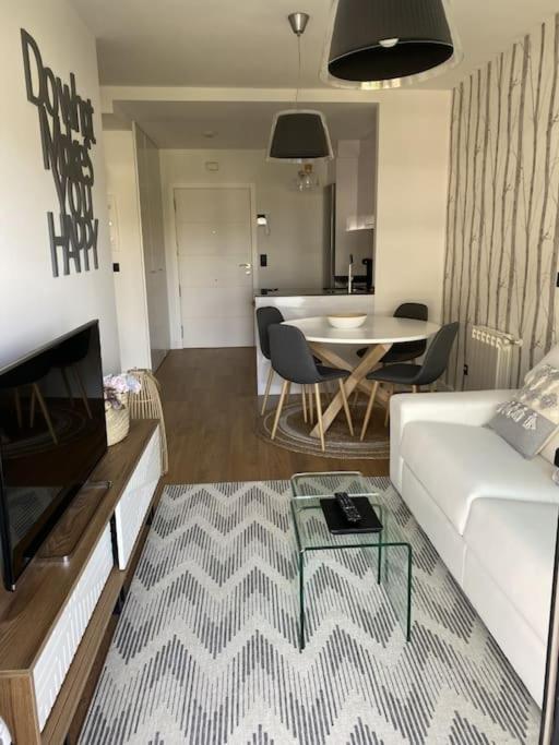 Precioso Apartamento Con Terraza Y Piscina En Portonovo-Sanxenxo ภายนอก รูปภาพ