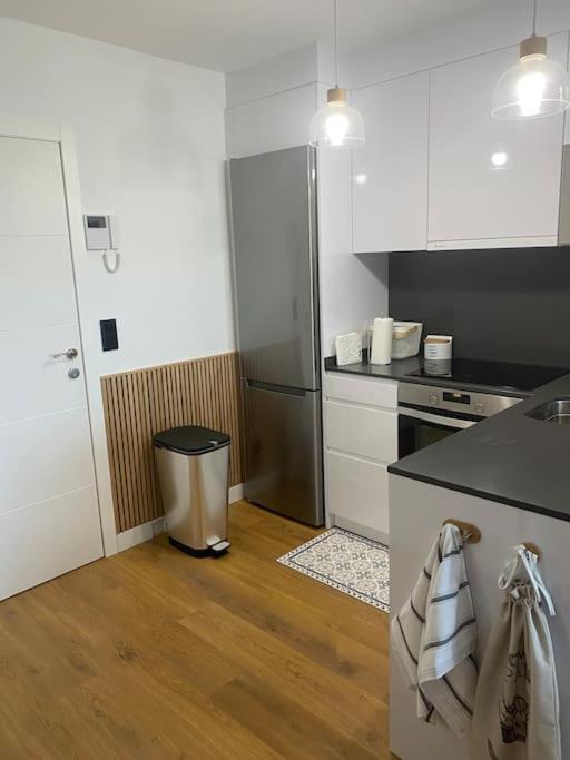 Precioso Apartamento Con Terraza Y Piscina En Portonovo-Sanxenxo ภายนอก รูปภาพ